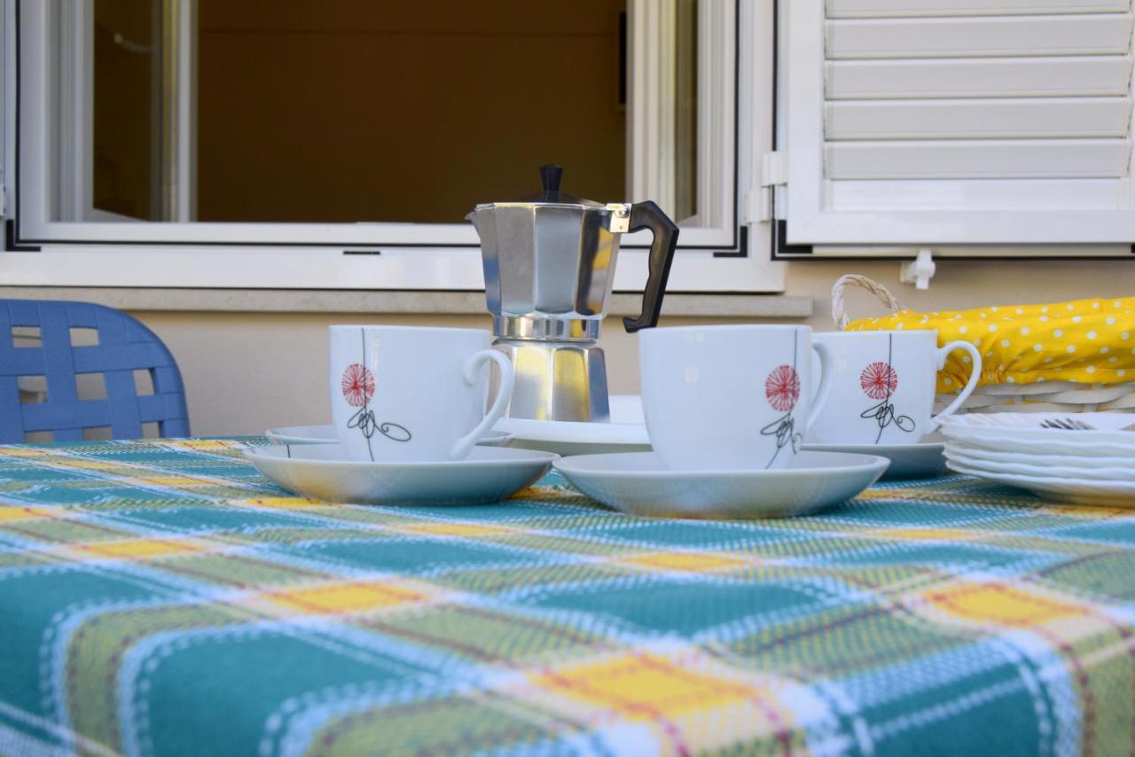 Miramar Gardenn Apartmment Banjol エクステリア 写真