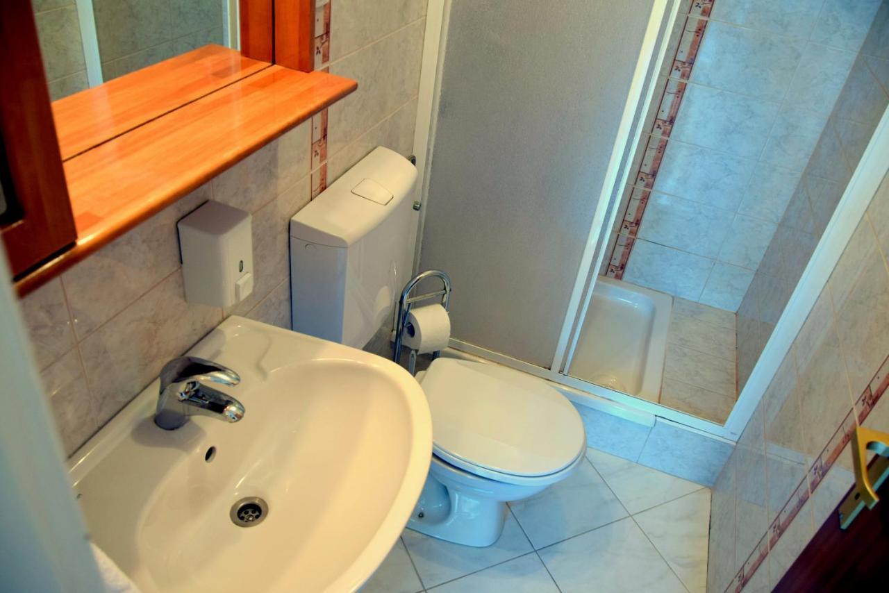 Miramar Gardenn Apartmment Banjol エクステリア 写真